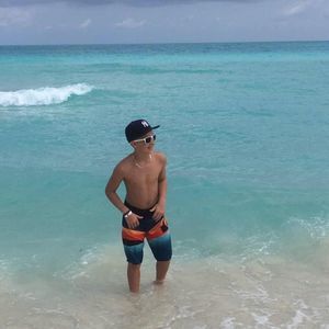 Meet your Posher, Thomas